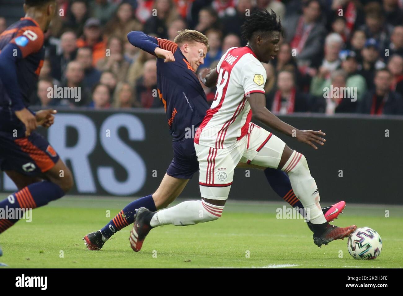 Lassina Traore (Ajax) contrôle le ballon lors de la fixation Eredivisie 2019/20 entre AFC Ajax et RKC Waalwijk à l'aréna Johan Cruijff. (Photo de Federico Guerra Moran/NurPhoto) Banque D'Images