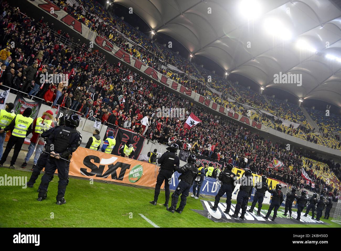 Gendarmerie roumaine après le match entre Dinamo Bucarest contre FCSB, pour le football Roumanie, Liga 1, à Arena Nationala, Bucarest, Roumanie, Sur 16 février 2020. (Photo par Alex Nicodim/NurPhoto) Banque D'Images