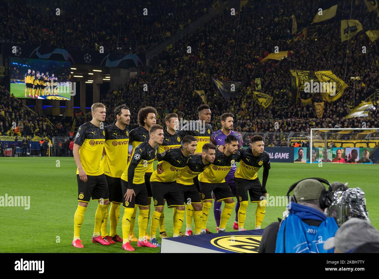 BVB joueurs avant la Ligue des champions de l'UEFA, 16 derniers, match de football de première jambe Borussia Dortmund contre le FC Paris Saint-Germain à Dortmund, Allemagne, sur 18 février 2020. (Photo de Peter Niedung/NurPhoto) Banque D'Images