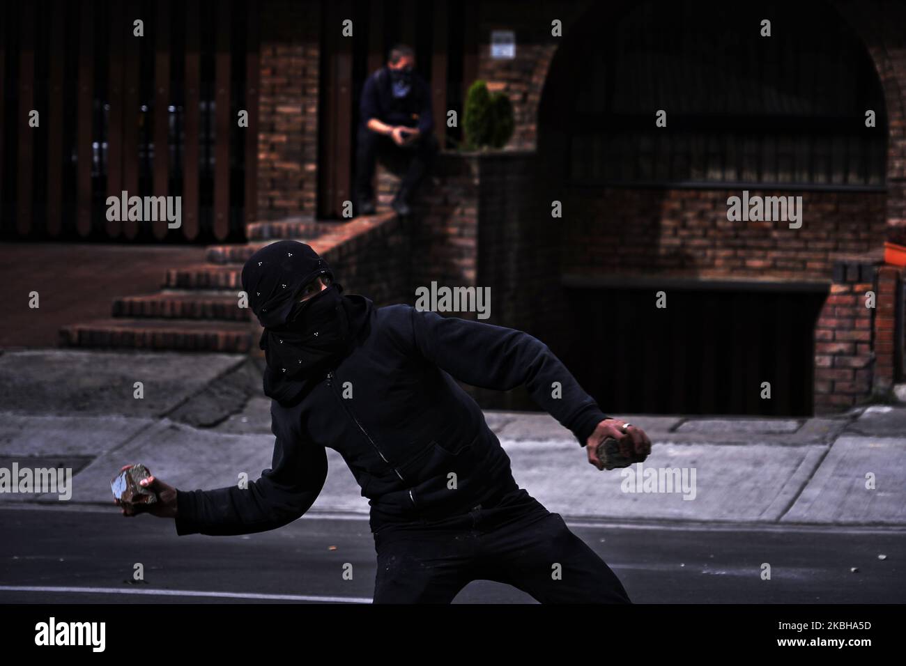 Des étudiants s'opposent à la police anti-émeute lors d'une manifestation à Bogota, en Colombie, sur 19 février 2020. (Photo de Diego Cuevas/NurPhoto) Banque D'Images