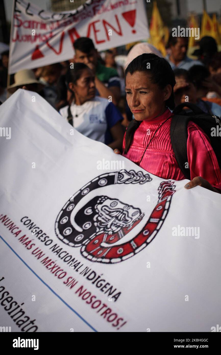 Les organisations autochtones agglutinées au Congrès national des autochtones, Et la société civile, mobilisée contre les mégaprojets d'infrastructure et de tourisme dans différentes régions du pays qui menacent de causer des dommages à leurs communautés, en plus d'exiger la justice un an après le meurtre de Samir Flores, activiste de l'environnement, sur 21 février 2020 à Mexico. (Photo par Carlos OGAZ/NurPhoto) Banque D'Images