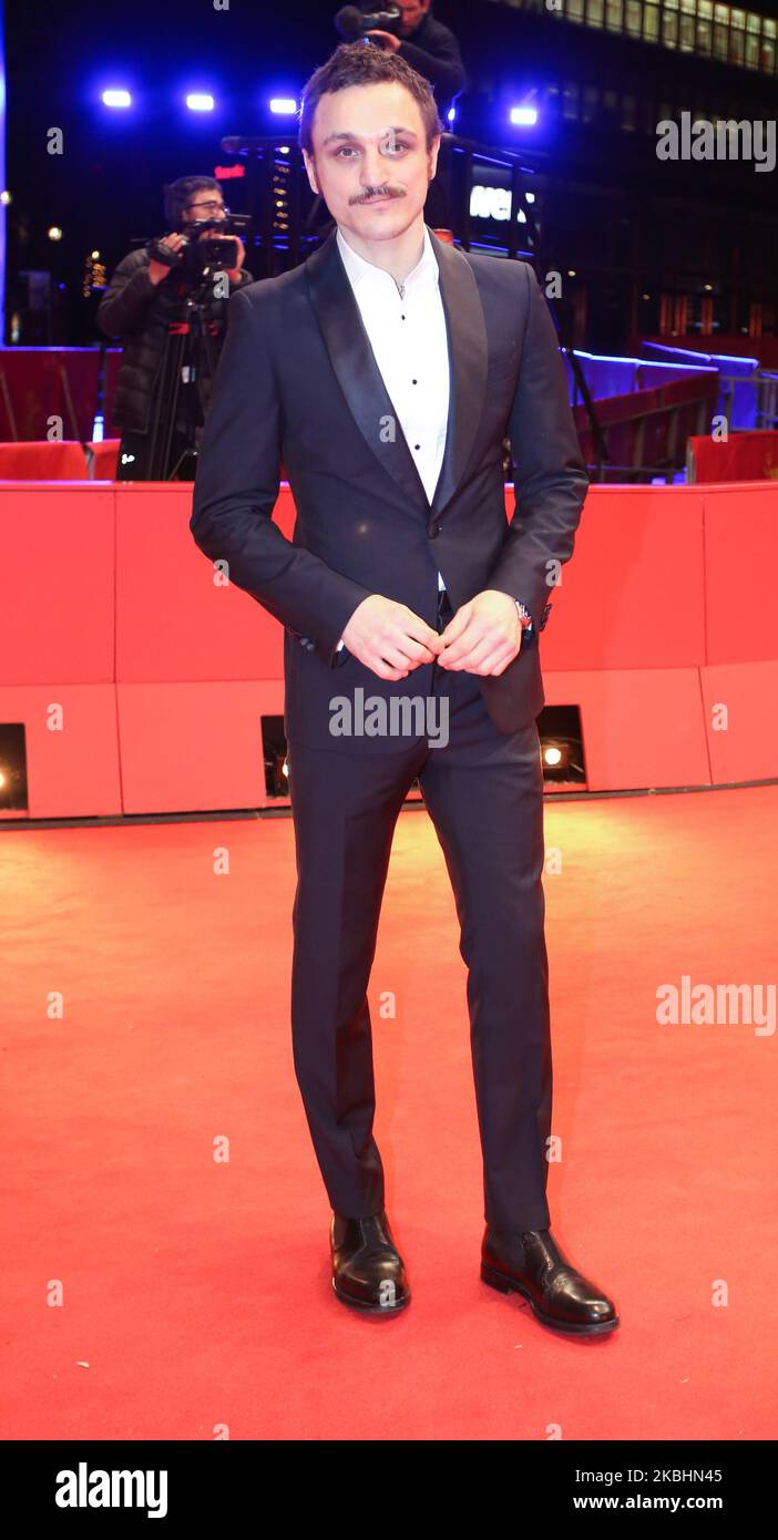 L'acteur allemand Franz Rogowski pose à la première « Undine » lors du festival international du film de Berlin 70th à Berlinale Palast sur 23 février 2020 à Berlin, en Allemagne. (Photo par Dominika Zarzycka/NurPhoto) Banque D'Images