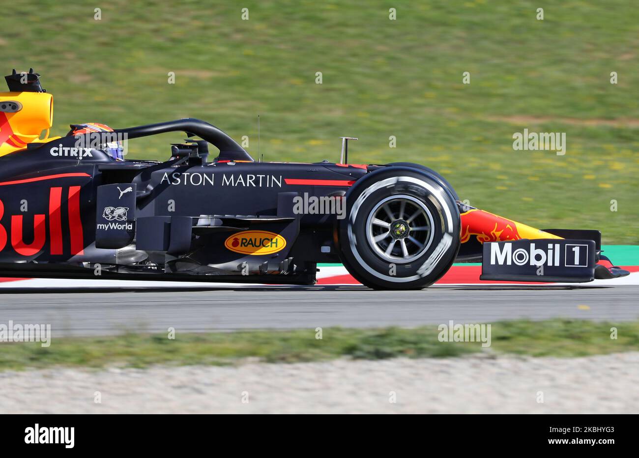 Alexander Albon et l'Aston Martin Red Bull RB 16 au cours de la journée 4 des tests de formule 1, le 26 février 2020, à Barcelone, Espagne. -- (photo par Urbanandsport/NurPhoto) Banque D'Images