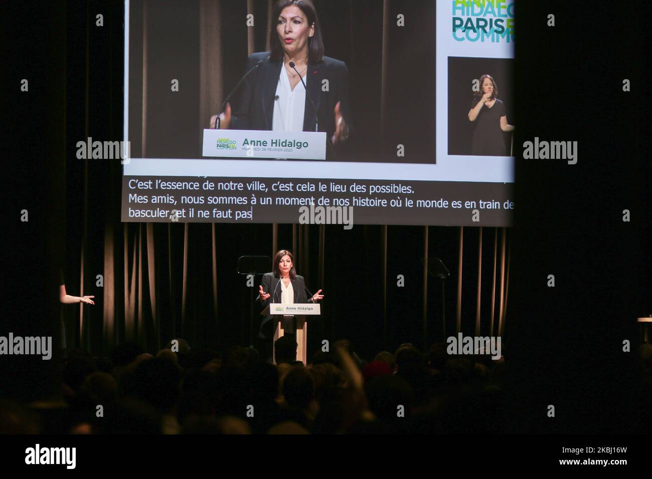 La mairesse de Paris et candidate à la réélection Anne Hidalgo fait un discours lors d'une réunion de campagne à l'Elysée Montmartre à Paris, sur 26 février 2020, en prévision des élections municipales de mars 2020 en France. (Photo de Michel Stoupak/NurPhoto) Banque D'Images