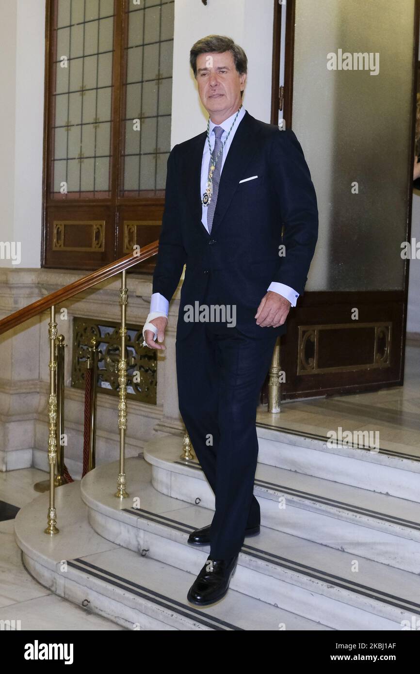 Cayetano Martinez de Irujo reçoit la médaille d'honneur de l'Académie nationale royale de médecine sur 26 février 2020 à Madrid, Espagne. (Photo par Oscar Gonzalez/NurPhoto) Banque D'Images