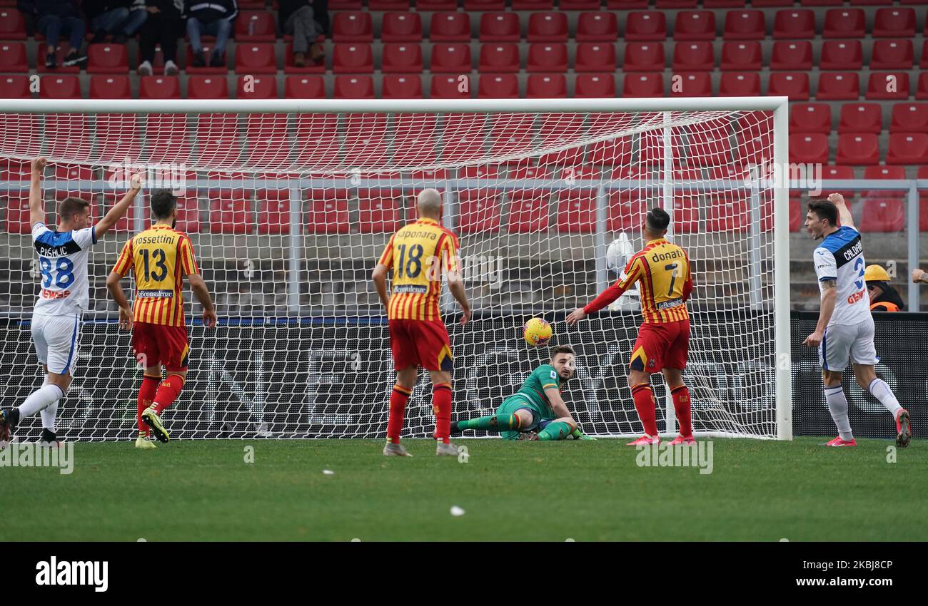 Premier but d'Atalanta BC pendant la série Un match entre US Lecce et Atalanta Bergamasca Calcio le 1 mars 2020 stade 'via del Mare' à Lecce, Italie (photo de Gabriele Maricchiolo/NurPhoto) Banque D'Images