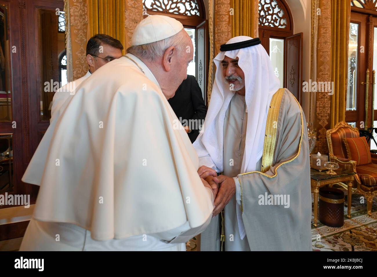 Vatican, Vatican. 03rd novembre 2022. Bahreïn, 2022/11/4 . Le pape François lors d'une rencontre à la Résidence papale à Bahreïn Photographie par Vatican Mediia/Catholic Press photos. LIMITÉ À UNE UTILISATION ÉDITORIALE - PAS DE MARKETING - PAS DE CAMPAGNES PUBLICITAIRES. Crédit : Agence photo indépendante/Alamy Live News Banque D'Images