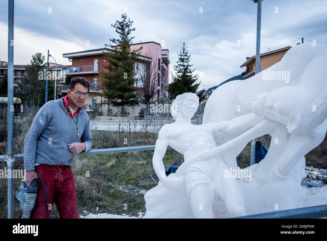 L’artiste Valter Di Carlo à l’Aquila, en Italie, sur 5 mars 2020. Valter Di Carlo est un artiste italien, ancien joueur de rugby, vainqueur du titre (Scudetto) en 1994 avec l’Aquila Rugby et ancien joueur national. (Photo de Salvatore Romano/NurPhoto) Banque D'Images