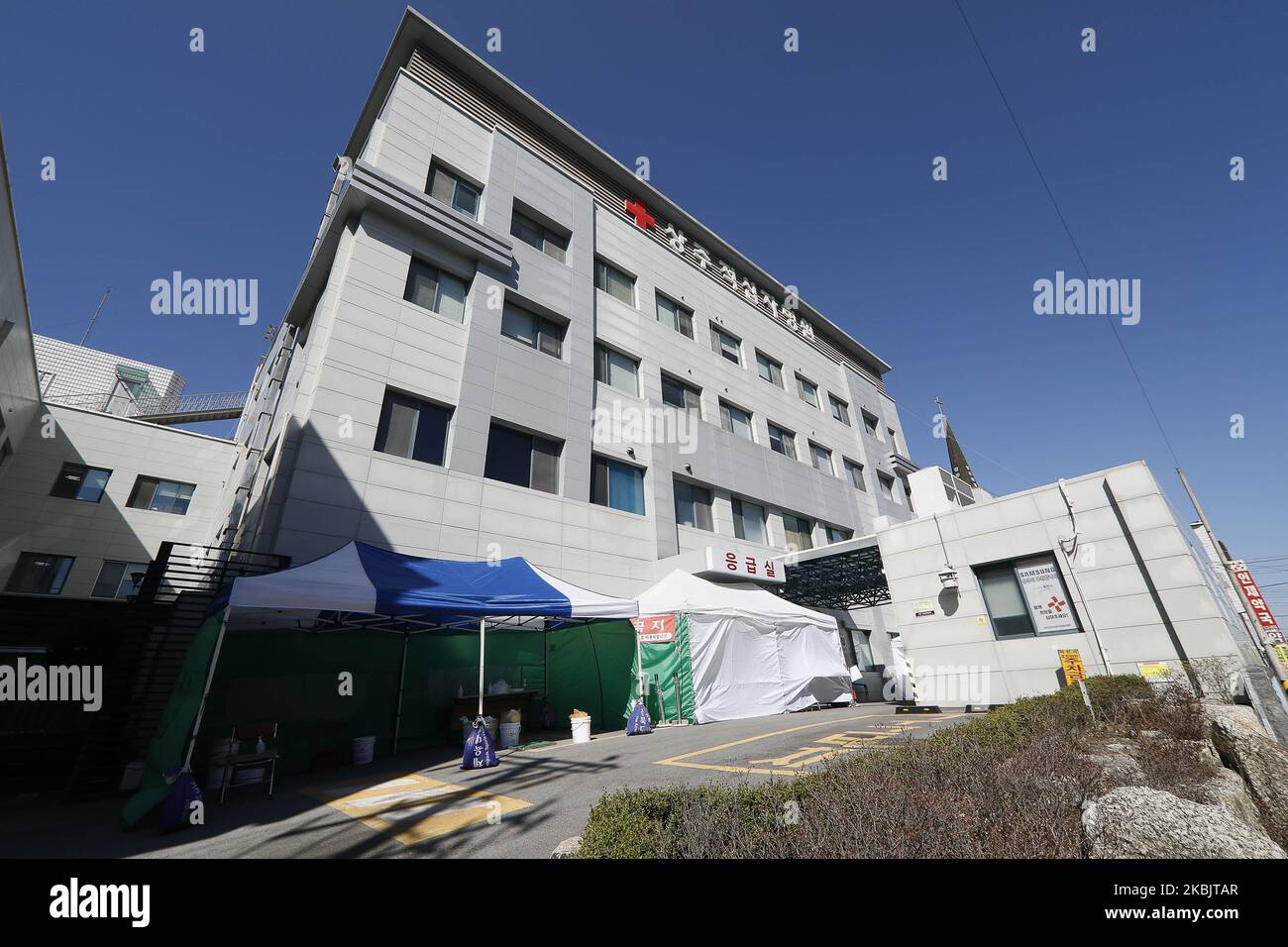 Vue d'ensemble de COVID19 centres d'isolement de cas légers à l'hôpital de la Croix-Rouge à Sangju, Souh Corée, sur 11 mars 2020. La Corée du Sud a signalé mercredi 242 nouveaux cas de coronavirus, contre 131 nouveaux cas la veille, ce qui porte le nombre total d'infections au pays à 7 755. Les cas confirmés n'ont montré aucun signe de ralentissement dans la ville de Daegu, dans le sud-est du pays, et dans la capitale Séoul. (Photo de Seung-il Ryu/NurPhoto) Banque D'Images