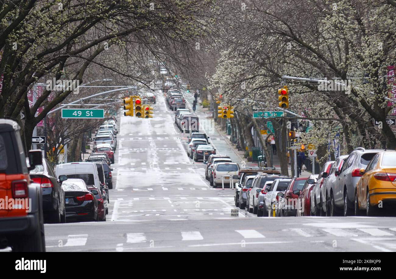 Les rues sont presque vides en raison de l'épidémie de COVID-19 à Sunnyside, Queens, New York, sur 25 mars 2020. (Photo de Selcuk Acar/NurPhoto) Banque D'Images Les rues sont presque vides en raison de l'épidémie de COVID-19 à Sunnyside, Queens, New York, sur 25 mars 2020. (Photo de Selcuk Acar/NurPhoto) Banque D'Images