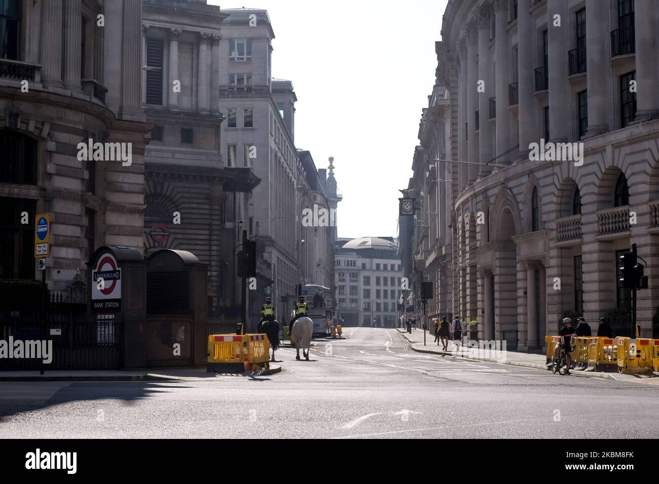 Vue générale de la région près de la Banque d'Angleterre, Londres sur 10 avril 2020, pendant la nouvelle pandémie du coronavirus COVID-19. Les événements publics de Pâques ont été annulés dans tout le pays, et le gouvernement a exhorté le public à respecter les mesures de confinement en célébrant les vacances à domicile. Plus de 1,5 millions de personnes dans le monde ont été infectées par le coronavirus COVID-19, avec plus de 7 000 décès enregistrés au Royaume-Uni. (Photo par Alberto Pezzali/NurPhoto) Banque D'Images