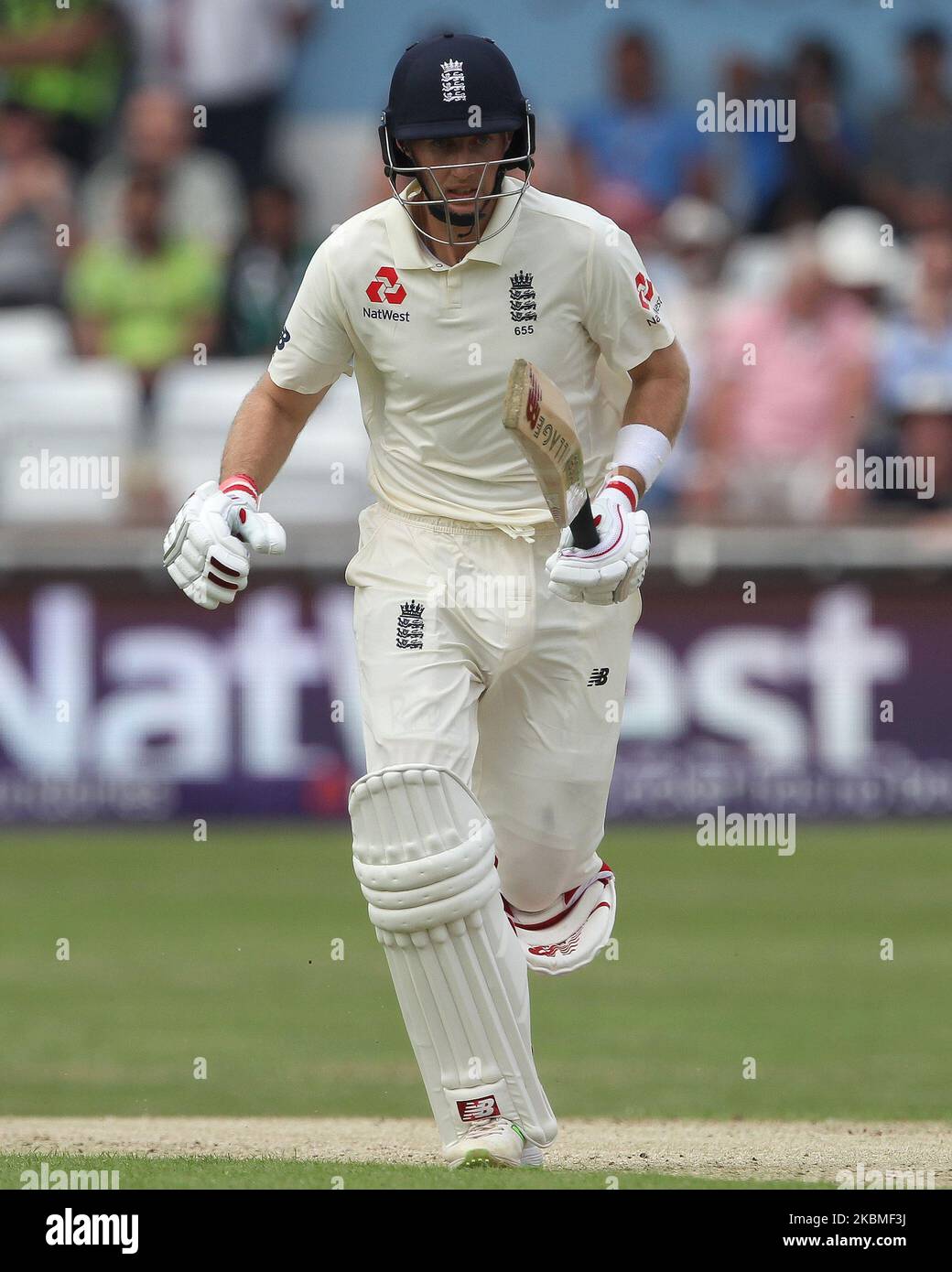 Le capitaine d'Angleterre Joe Root pendant le premier jour du deuxième match de NAT West Test entre l'Angleterre et le Pakistan au terrain de cricket de Headingley, à Leeds, le vendredi 1st juin 2018. (Photo de Mark Fletcher/MI News/NurPhoto) Banque D'Images