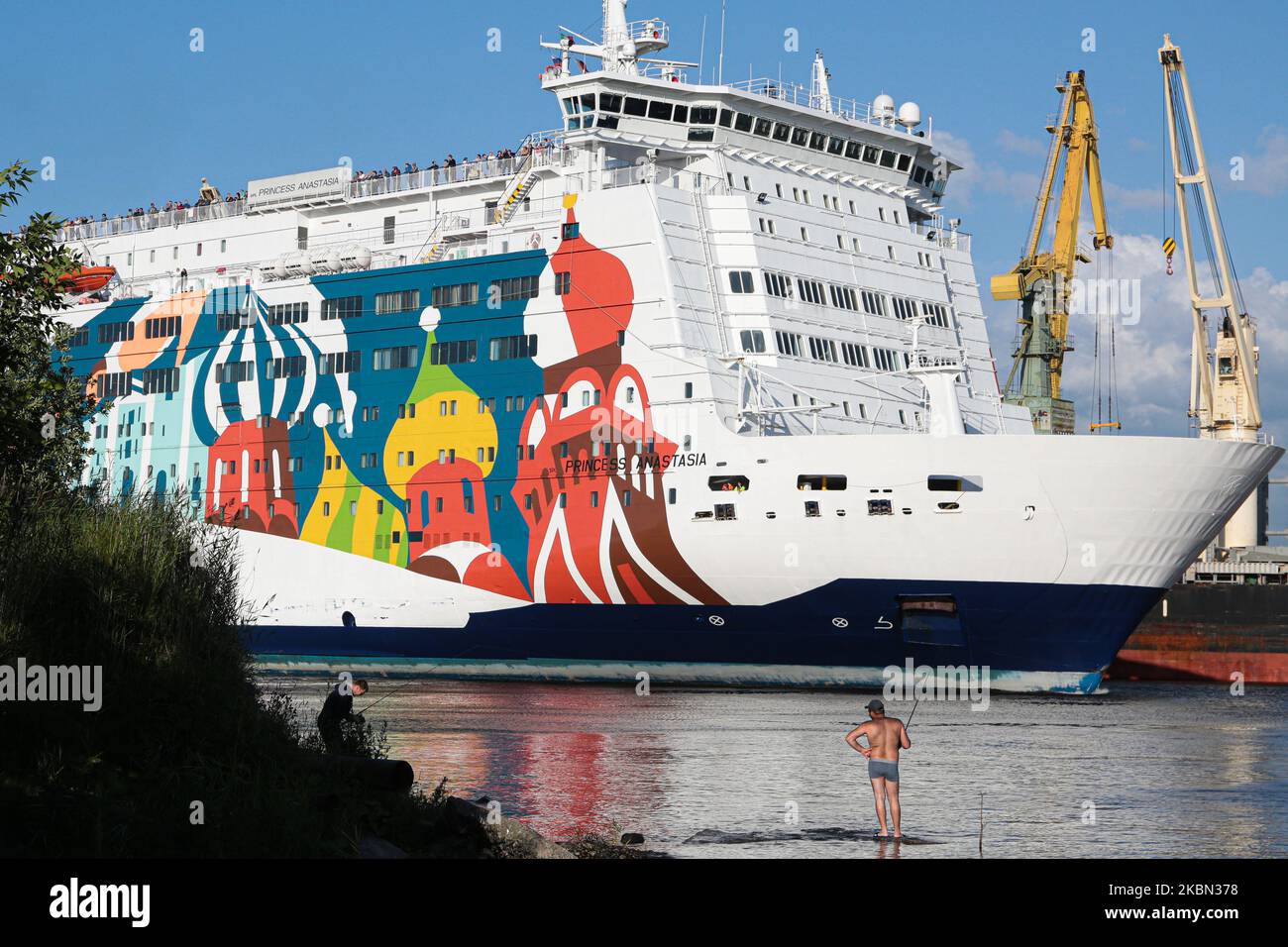 Le ferry de la princesse Anastasia quitte la ville de Saint-Pétersbourg, en Russie, sur 1 juillet 2019. Sur 29 avril 2020, le traversier se dirige vers la ville de Mourmansk, près de laquelle une épidémie de coronavirus a été enregistrée dans la ville de Belokamenka, 922 personnes ont été infectées par le virus. Le chef de la compagnie maritime Moby SPL, Sergey Kotenev, a déclaré que le but du voyage n'est pas touristique, mais pas lié au virus. (Photo de Valya Egorshin/NurPhoto) Banque D'Images