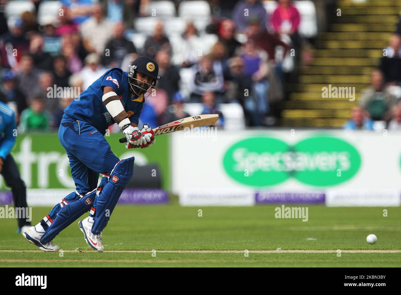 Lahiru Thirimanne, du Sri Lanka, se battant pendant l'ODI 2nd entre l'Angleterre et le Sri Lanka à Emirates Riverside, Chester le dimanche 25h mai 2014 (photo de Mark Fletcher/MI News/NurPhoto) Banque D'Images