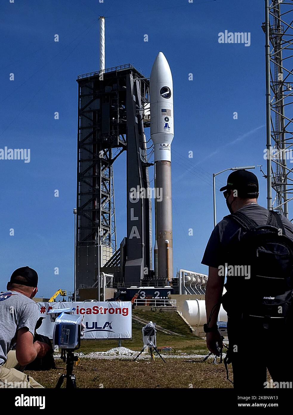 Une fusée Atlas V de l'Alliance de lancement unie transportant le véhicule d'essai orbital X-37B (OTV-6) est prête à bord de 15 mai 2020 pour un lancement prévu demain à la station de la Force aérienne du Cap-Canaveral, à Cape Canaveral, en Floride. La mission USSF-7 de la US Space Force sera le sixième vol de l'avion spatial OTV-6, un vaisseau spatial sans pilote qui ressemble à une version miniature de la navette spatiale à la retraite de la NASA. (Photo de Paul Hennessy/NurPhoto) Banque D'Images