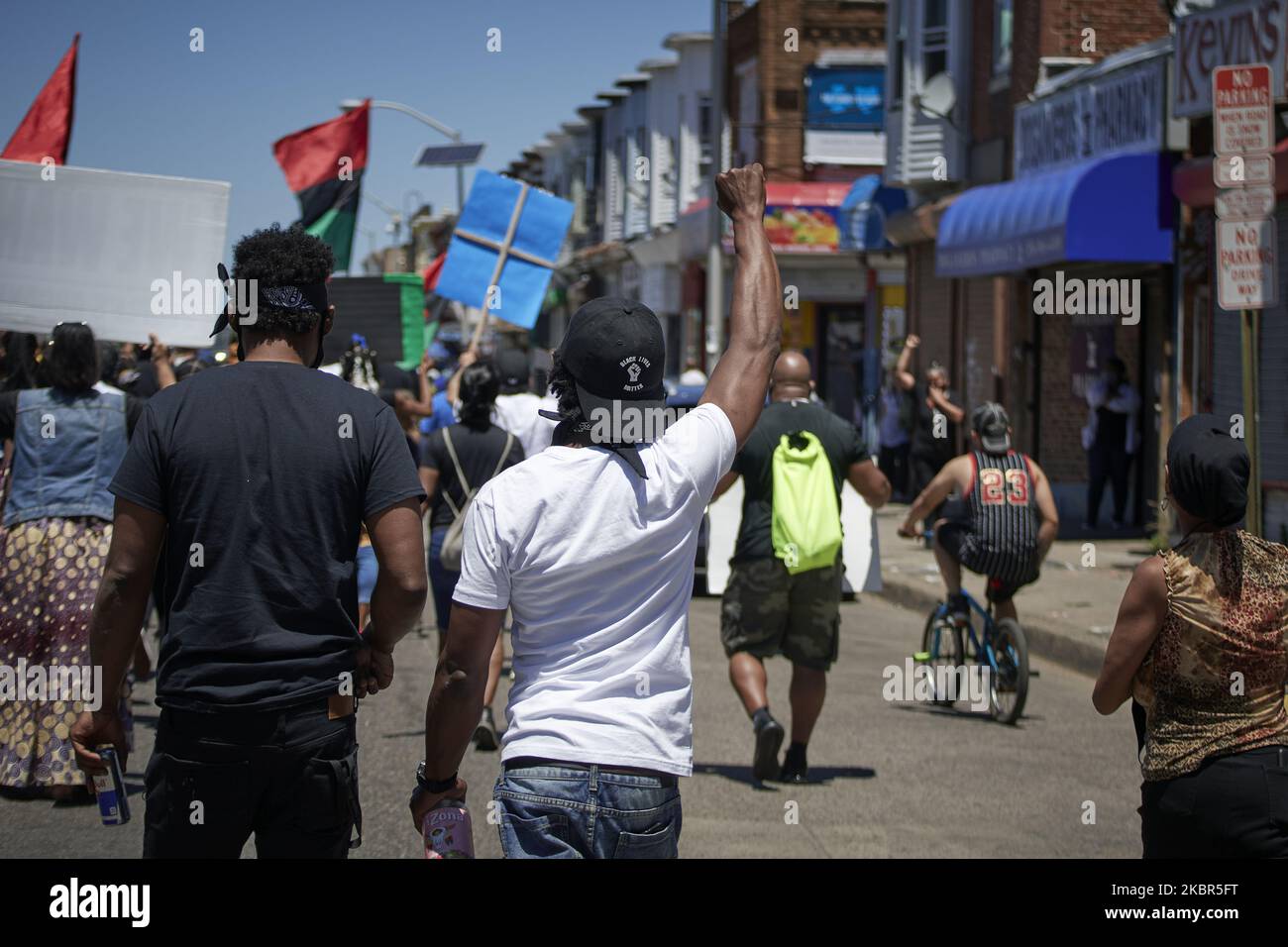 Des membres de la communauté participent à une manifestation Black Lives Matter, organisée par Black Men Rising, à Camden, New Jersey, sur 13 juin 2020. (Photo de Bastiaan Slabbers/NurPhoto) Banque D'Images