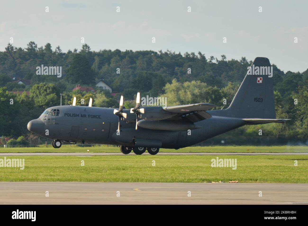 Lockheed C-130 avions de transport militaire Hercules vus à la base militaire de Balice. Sur 23 juin 2020, à l'aéroport militaire de Balice, Cracovie, petite Pologne Voivodeship, Pologne. (Photo par Artur Widak/NurPhoto) Banque D'Images