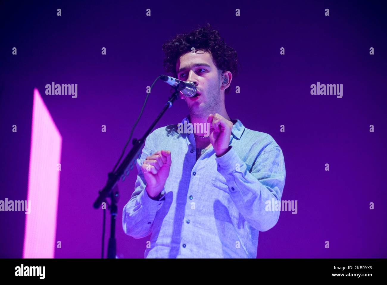 Le groupe de rock indépendant britannique The 1975 se déroule en direct au Reading Festival 2016, à Reading, Berkshire, Royaume-Uni, sur 28 août, 2016. Le 1975 est un pop rock anglais composé du chanteur et guitariste de rythme Matthew Healy, du guitariste principal Adam Hann, du bassiste Ross MacDonald et du batteur/producteur George Daniel. (Photo par Alberto Pezzali/NurPhoto) Banque D'Images