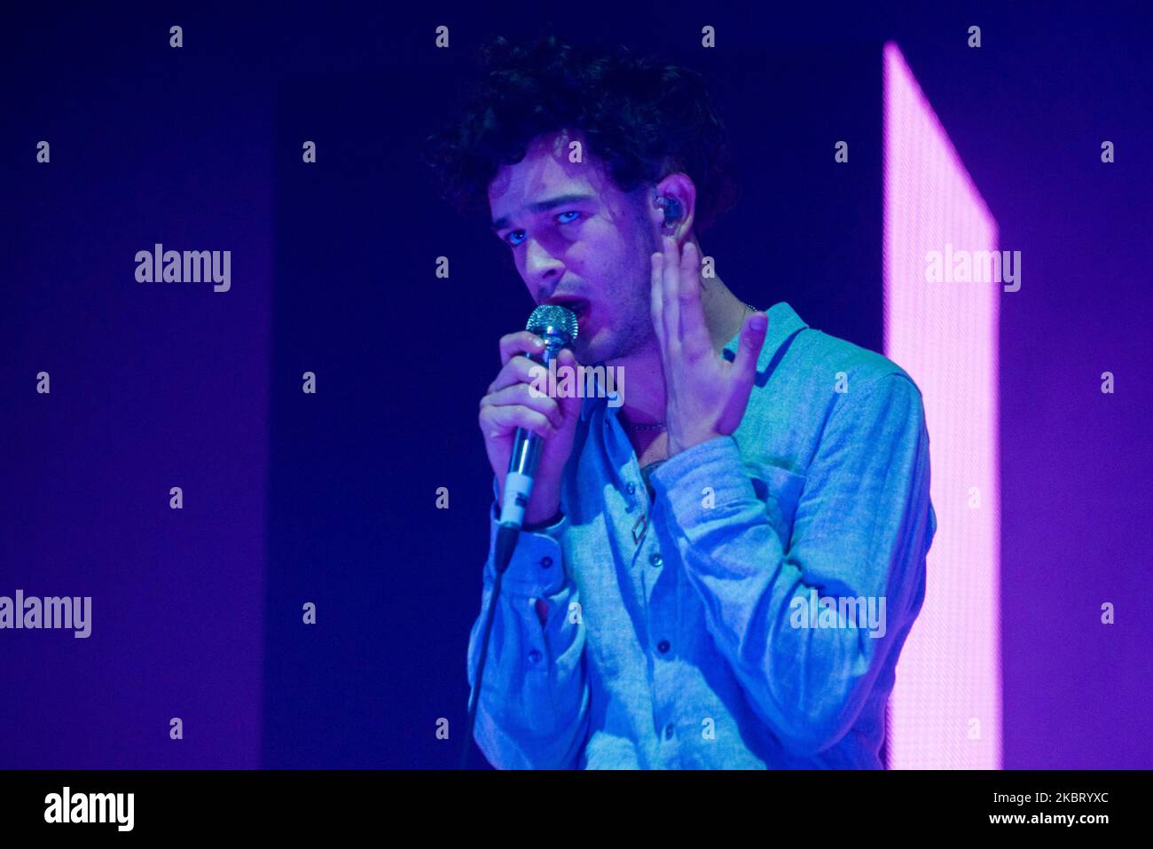 Le groupe de rock indépendant britannique The 1975 se déroule en direct au Reading Festival 2016, à Reading, Berkshire, Royaume-Uni, sur 28 août, 2016. Le 1975 est un pop rock anglais composé du chanteur et guitariste de rythme Matthew Healy, du guitariste principal Adam Hann, du bassiste Ross MacDonald et du batteur/producteur George Daniel. (Photo par Alberto Pezzali/NurPhoto) Banque D'Images