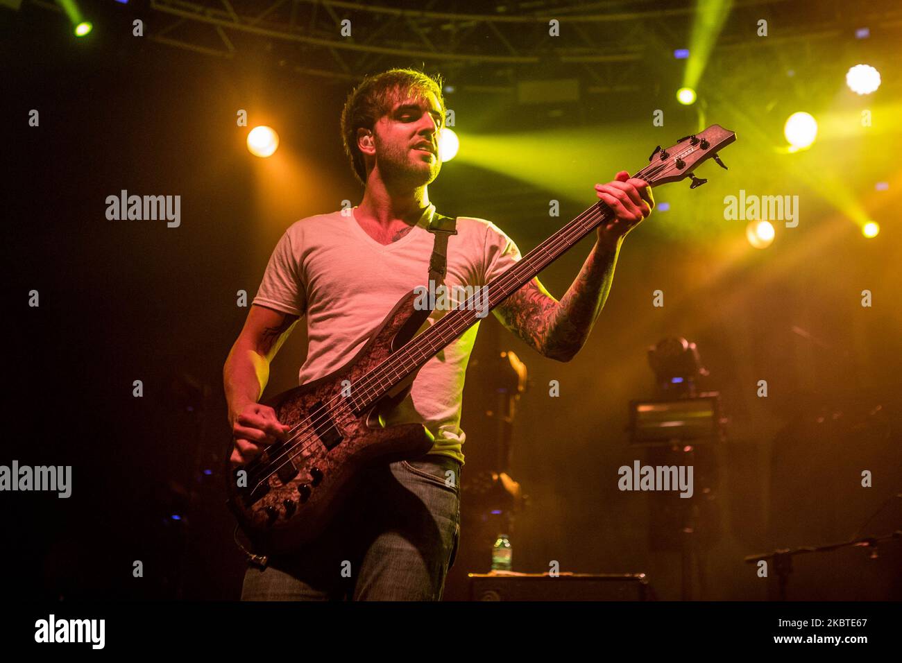 Dustin Davidson d'août Burns Red se produit en direct à fabrique à Milan, Italie, sur 10 octobre 2015 (photo de Mairo Cinquetti/NurPhoto) Banque D'Images