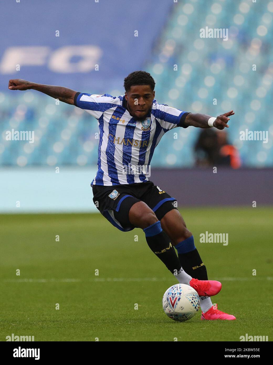 Kadeem Harris de Sheffield mercredi en action pendant le match de championnat Sky Bet entre Sheffield mercredi et Middlesbrough à Hillsborough, Sheffield mercredi, Angleterre, le 22nd juillet 2020. (Photo de Mark Fletcher/MI News/NurPhoto) Banque D'Images