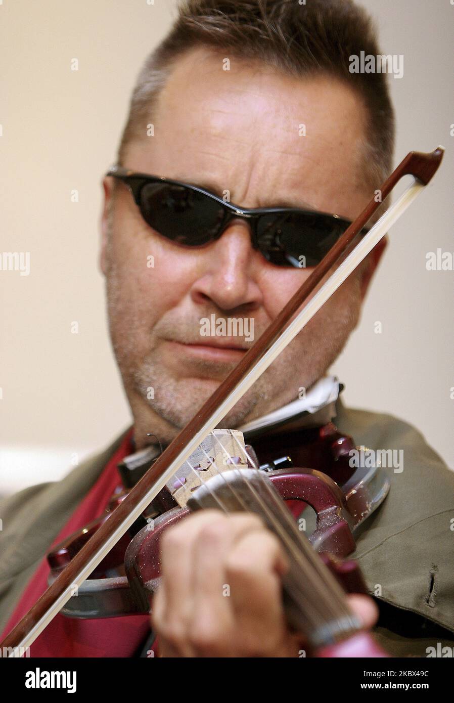 Le violoniste anglais Nigel Kennedy et son trio se présentent en salle à leur vitrine de promotion en Asie à Séoul, en Corée du Sud, sur 7 mai 2007. (Photo de Seung-il Ryu/NurPhoto) Banque D'Images