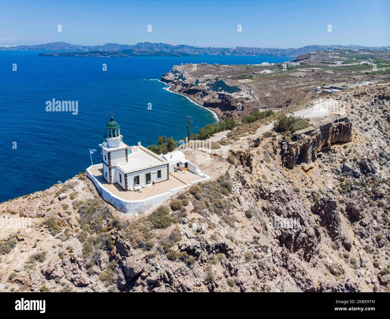 Le phare pittoresque d'Akrotiri, situé à l'extrémité sud de l'île