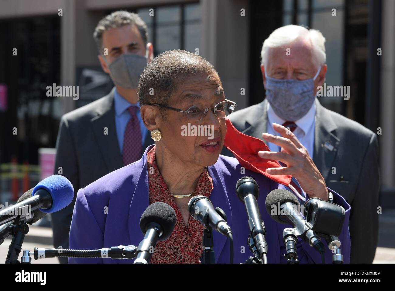 La congressiste Eleanor Holmes Norton(D-DC) tient une conférence de presse sur la Journée postale d'action, sur 18 août 2020 au siège de l'USPS à Washington DC, Etats-Unis (photo de Lénine Nolly/NurPhoto) Banque D'Images