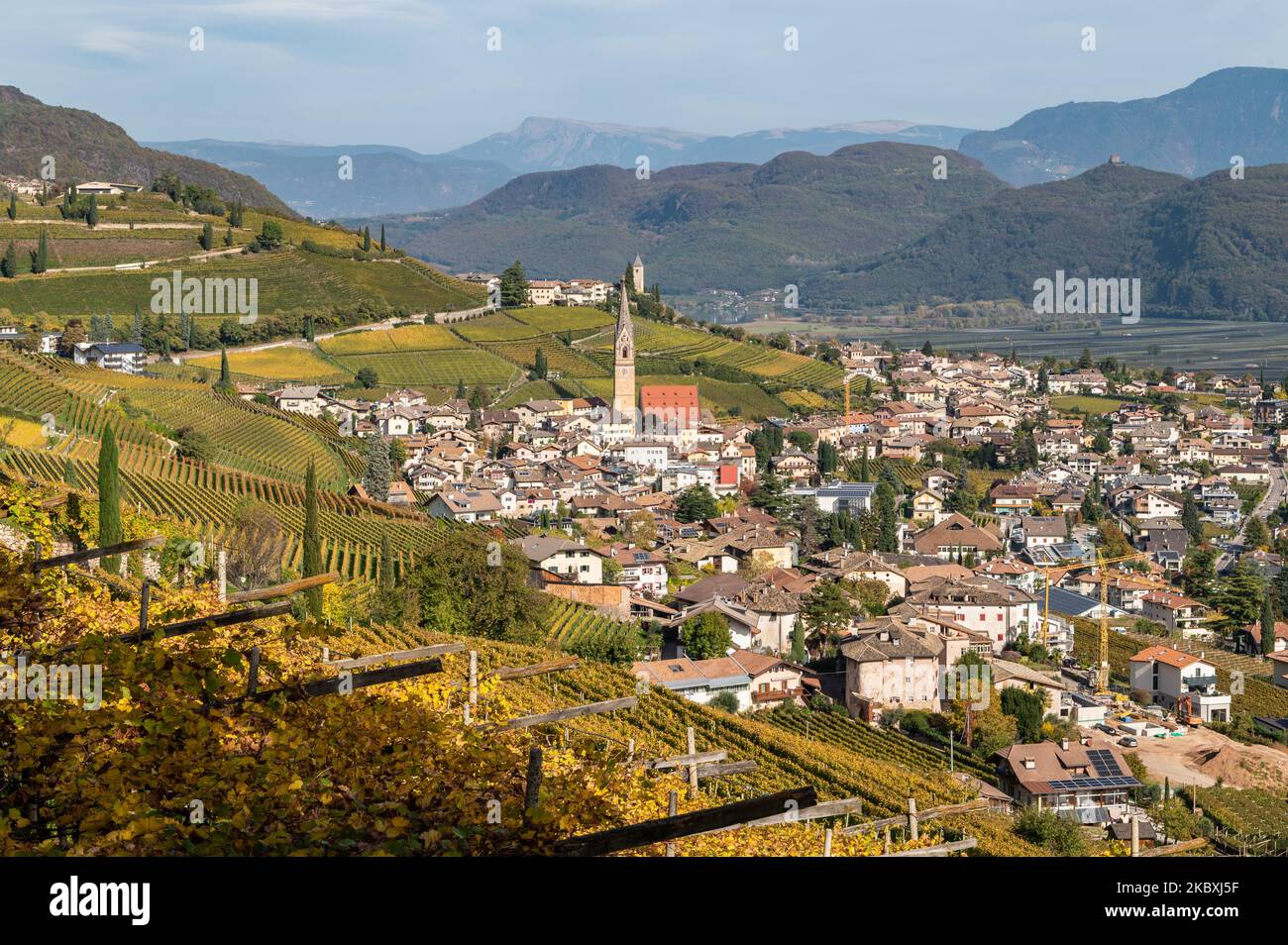 Tramin Village (Termeno) le long de la route des vins. Tramin est le village viticole du Tyrol du Sud - province de Bolzano - nord de l'Italie Banque D'Images