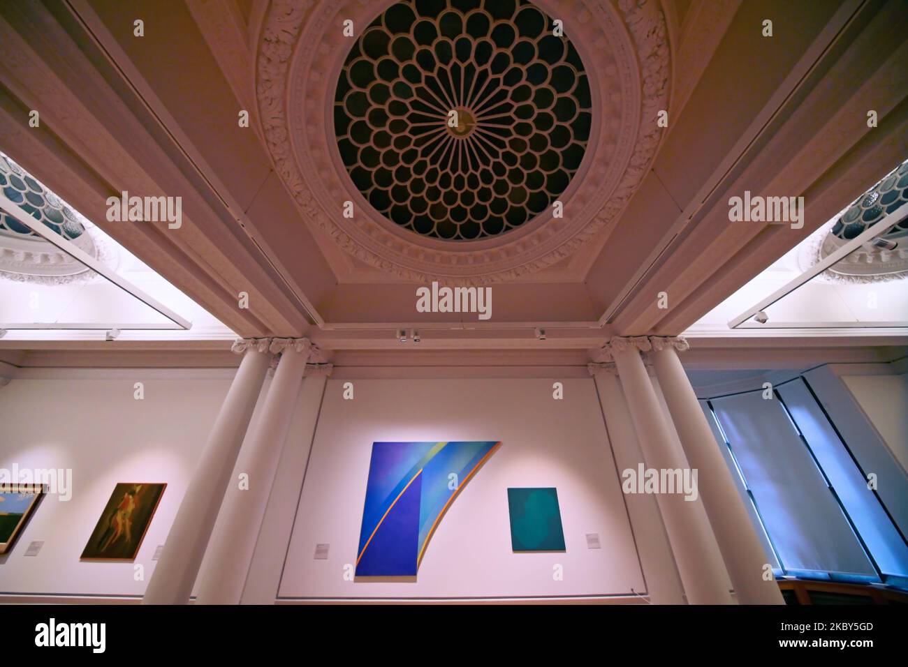 Elaine Johnson (1945-2020) et Fred Brookes (né en 1943) exhibits à la galerie d'art de l'Université Hatton Newcastle upon Tyne Banque D'Images