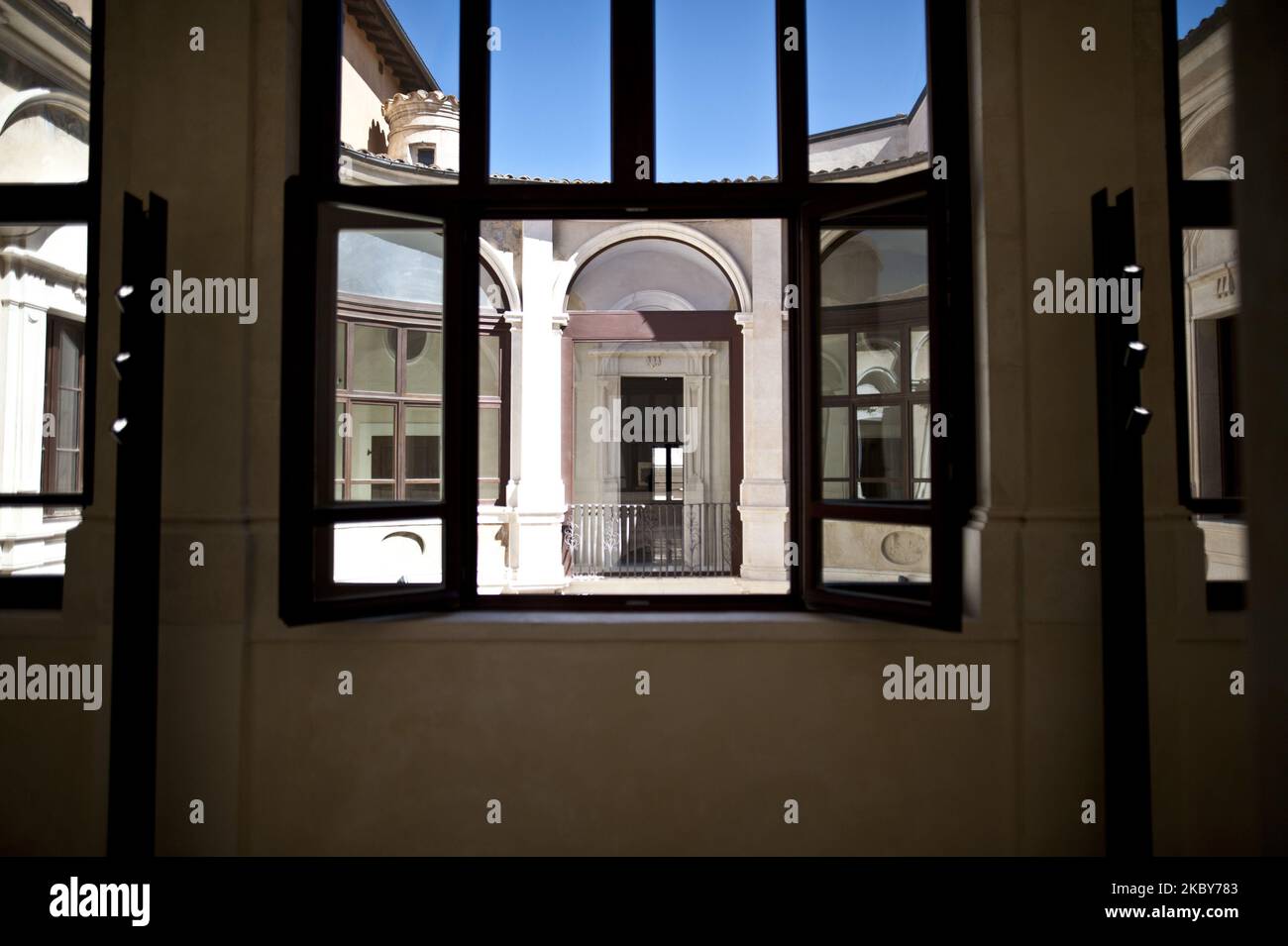 La restauration du Palazzo Ardinghelli, l'un des plus beaux monuments d'architecture civile de l'Aquila, Italie, 5 septembre 2020. (Photo par Andrea Mancini/NurPhoto) Banque D'Images