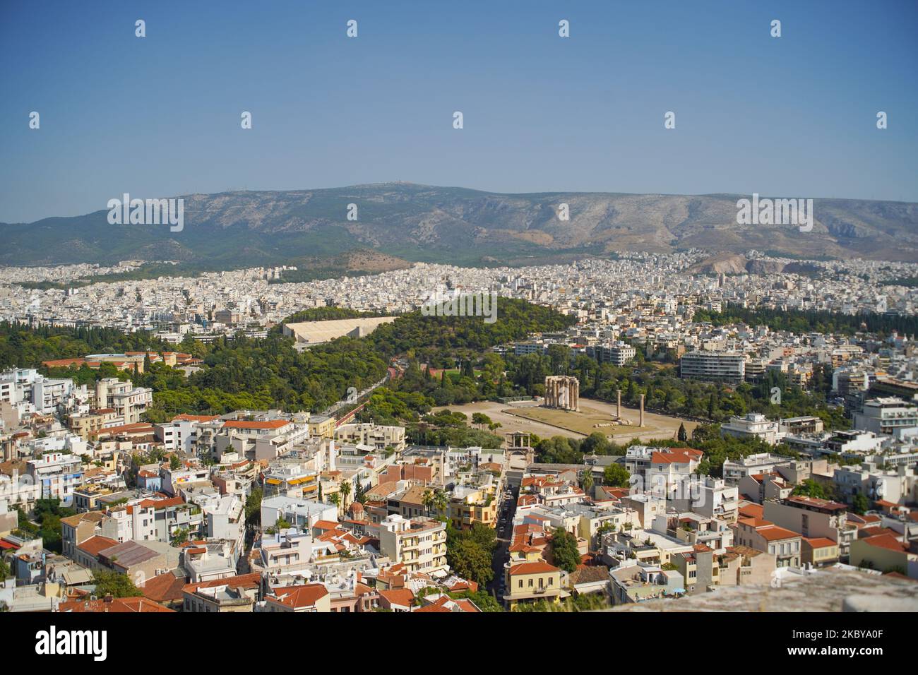Vue générale sur le centre-ville d'Athènes depuis le Parthénon. À Athènes, Grèce, sur 06 septembre 2020. (Photo de Giannis Alexopoulos/NurPhoto) Banque D'Images