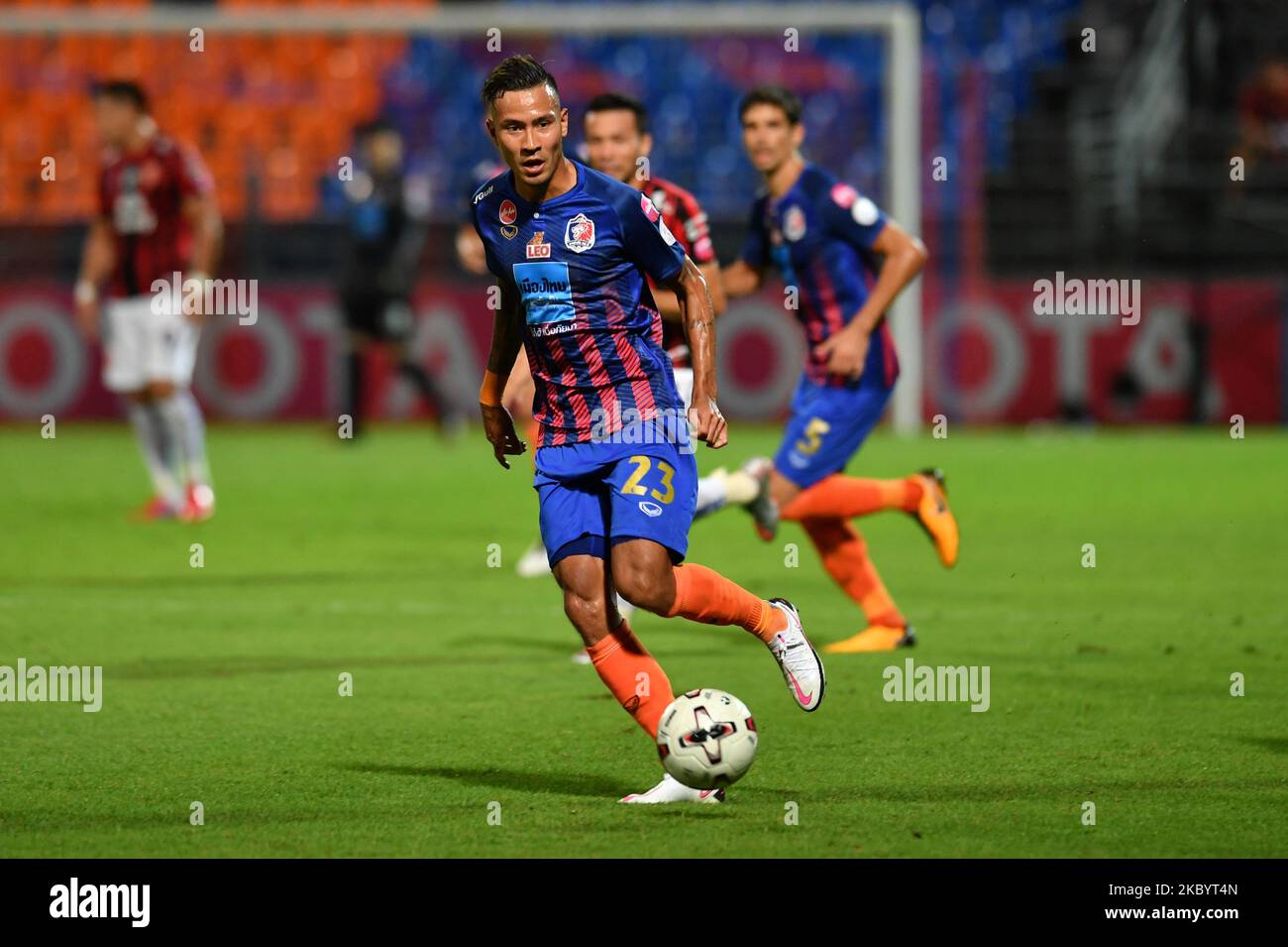 Kevin Deeromram de Port FC en action pendant la compétition Thai League 2020 entre Port FC et police Tero FC au stade Pat sur 13 septembre 2020 à Bangkok, Thaïlande. (Photo de Vachira Vachira/NurPhoto) Banque D'Images