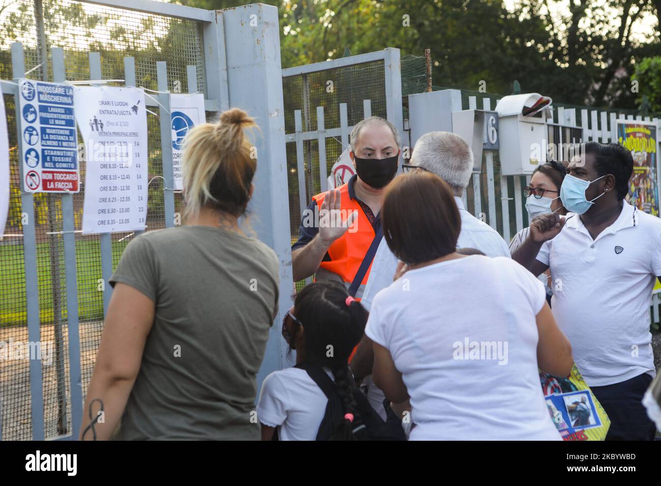 Réouverture des écoles après la fermeture forcée en raison de l'urgence du coronavirus en Italie, Milan, Italie, on 14 septembre 2020 (photo de Mairo Cinquetti/NurPhoto) Banque D'Images