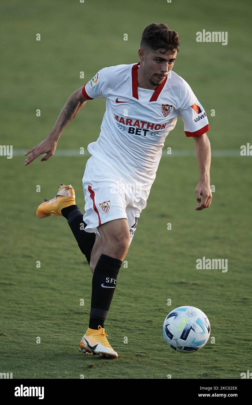 Alejandro Pozo de Séville court avec le ballon pendant le match amical d'avant-saison entre Sevilla CF et UD Levante à la Pinatar Arena sur 15 septembre 2020 à Murcie, Espagne. (Photo de Jose Breton/Pics action/NurPhoto) Banque D'Images