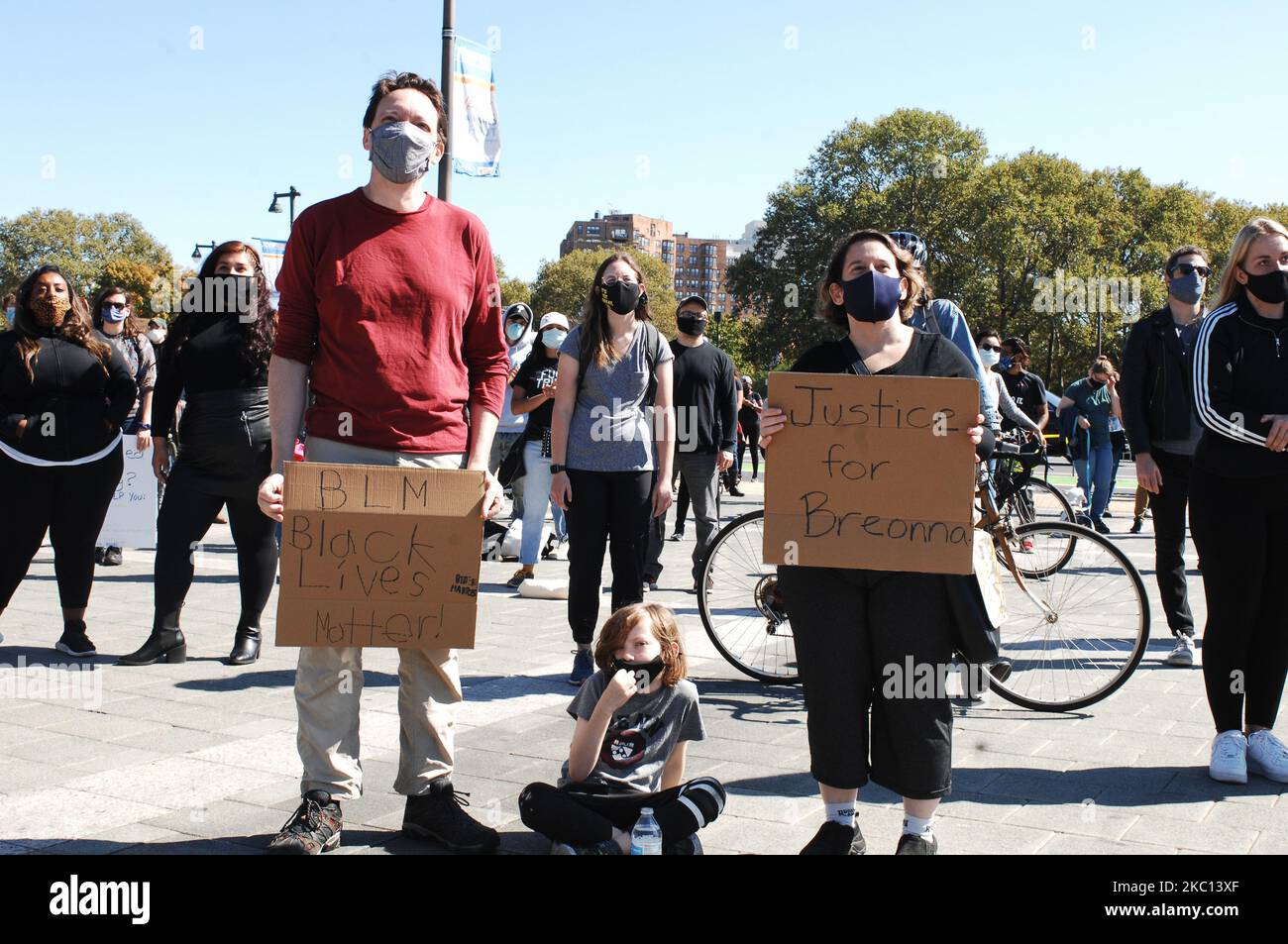 Black Lives Matter Philly a organisé un rassemblement et un Teach-In, en l'honneur de Breonna Taylor, en solidarité avec Louisville et toutes les communautés se mobilisant pour la défense de Black Lives à Philadelphie, PA sur 3 octobre 2020. (Photo par Cory Clark/NurPhoto) Banque D'Images