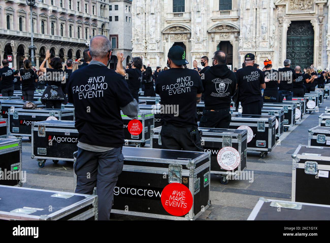 «Bauli sur la Piazza», protestation des travailleurs du divertissement demandant au gouvernement italien de nouvelles règles pour l'organisation d'événements qui rendent la durabilité économique et une table de travail pour discuter de l'avenir de l'industrie, Italie, sur 10 octobre 2020.(photo de Mairo Cinquetti/NurPhoto) Banque D'Images