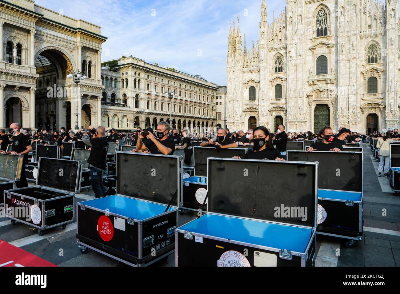 «Bauli sur la Piazza», protestation des travailleurs du divertissement demandant au gouvernement italien de nouvelles règles pour l'organisation d'événements qui rendent la durabilité économique et une table de travail pour discuter de l'avenir de l'industrie, Italie, sur 10 octobre 2020.(photo de Mairo Cinquetti/NurPhoto) Banque D'Images