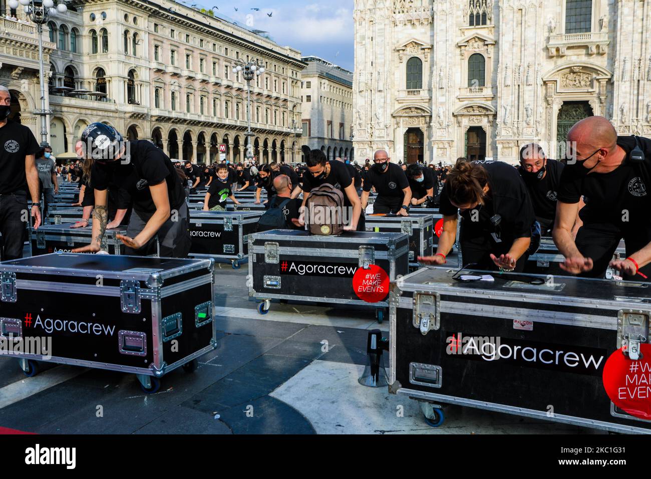 «Bauli sur la Piazza», protestation des travailleurs du divertissement demandant au gouvernement italien de nouvelles règles pour l'organisation d'événements qui rendent la durabilité économique et une table de travail pour discuter de l'avenir de l'industrie, Italie, sur 10 octobre 2020.(photo de Mairo Cinquetti/NurPhoto) Banque D'Images