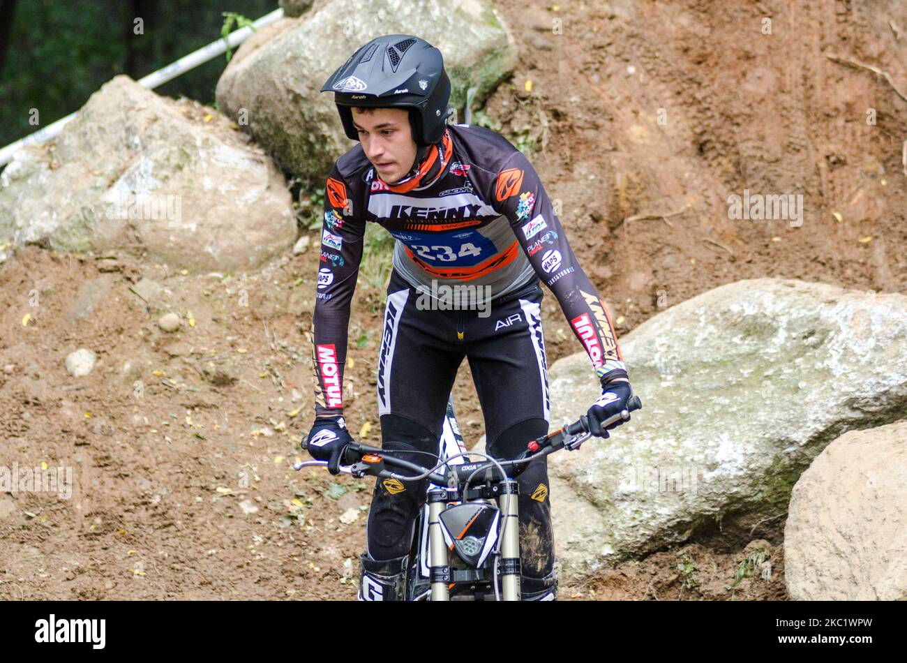 LAZZATE, ITALIE - 10 OCTOBRE 2020 : Sergio Ribau Lopez, Scorpa Team, en action lors des Championnats du monde FIM Trial2 2020 à Lazzate, Italie, on 10 octobre 2020. (Photo de Massimo Bertolini/NurPhoto) Banque D'Images