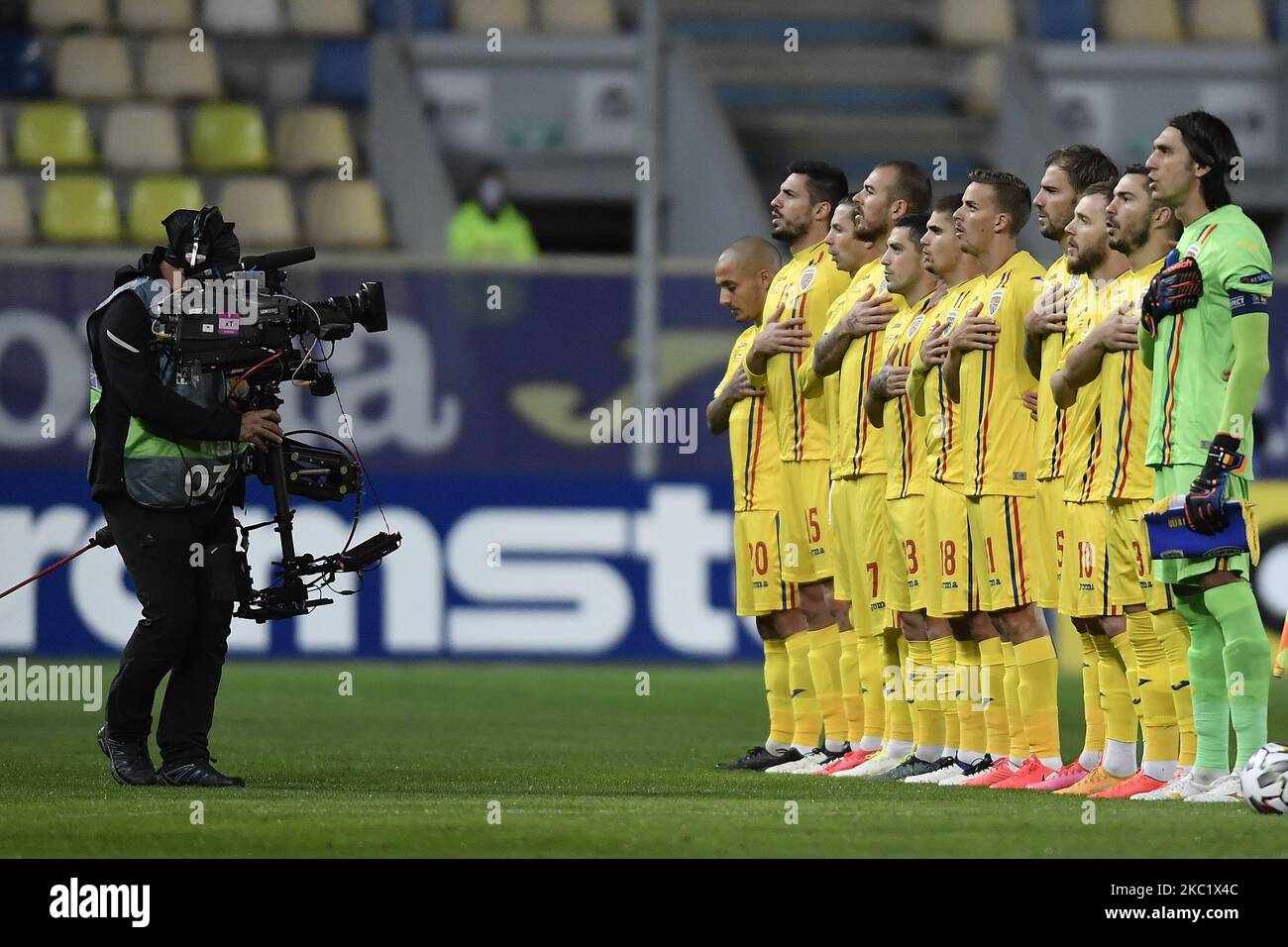 Roumanie les onze premiers Ciprian Tatarusanu, Alin Tosca, Mihai Balasa, Denis Alibec, Alexandru Maxim, Nicusor Bancu, Andrei Burca, Ciprian DEAC, Razvan Marin, Ionut Mitrita, Nicolae Stanciu pendant le match contre la Roumanie du match de football de la Ligue des Nations de l'UEFA à Ploiesti ville de 14 octobre 2020. (Photo par Alex Nicodim/NurPhoto) Banque D'Images