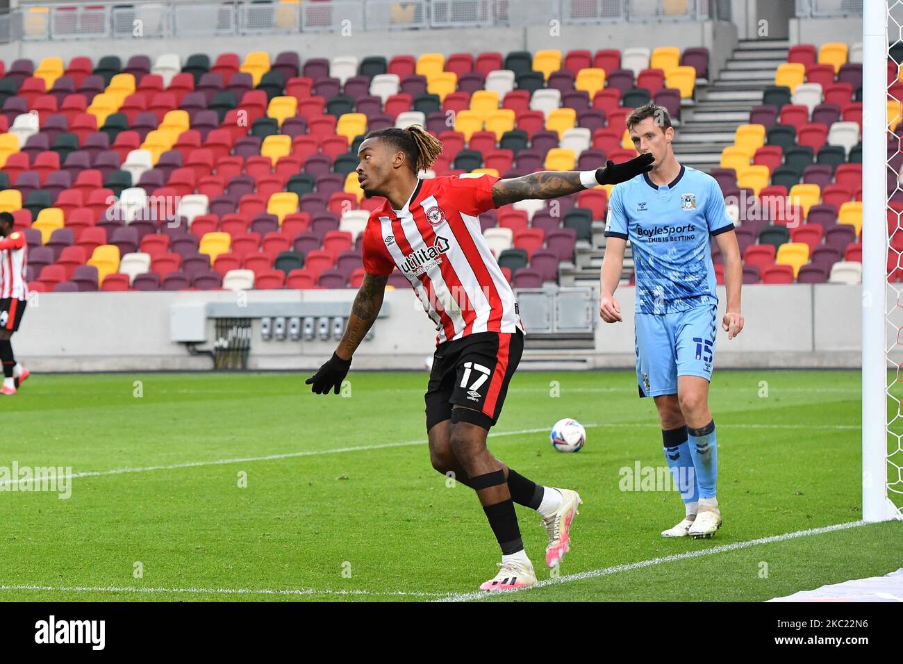 Ivan Toney pendant le match de championnat du pari du ciel entre Brentford et Coventry City au stade communautaire de Brentford sur 17 octobre 2020 à Brentford, en Angleterre. (Photo par MI News/NurPhoto) Banque D'Images