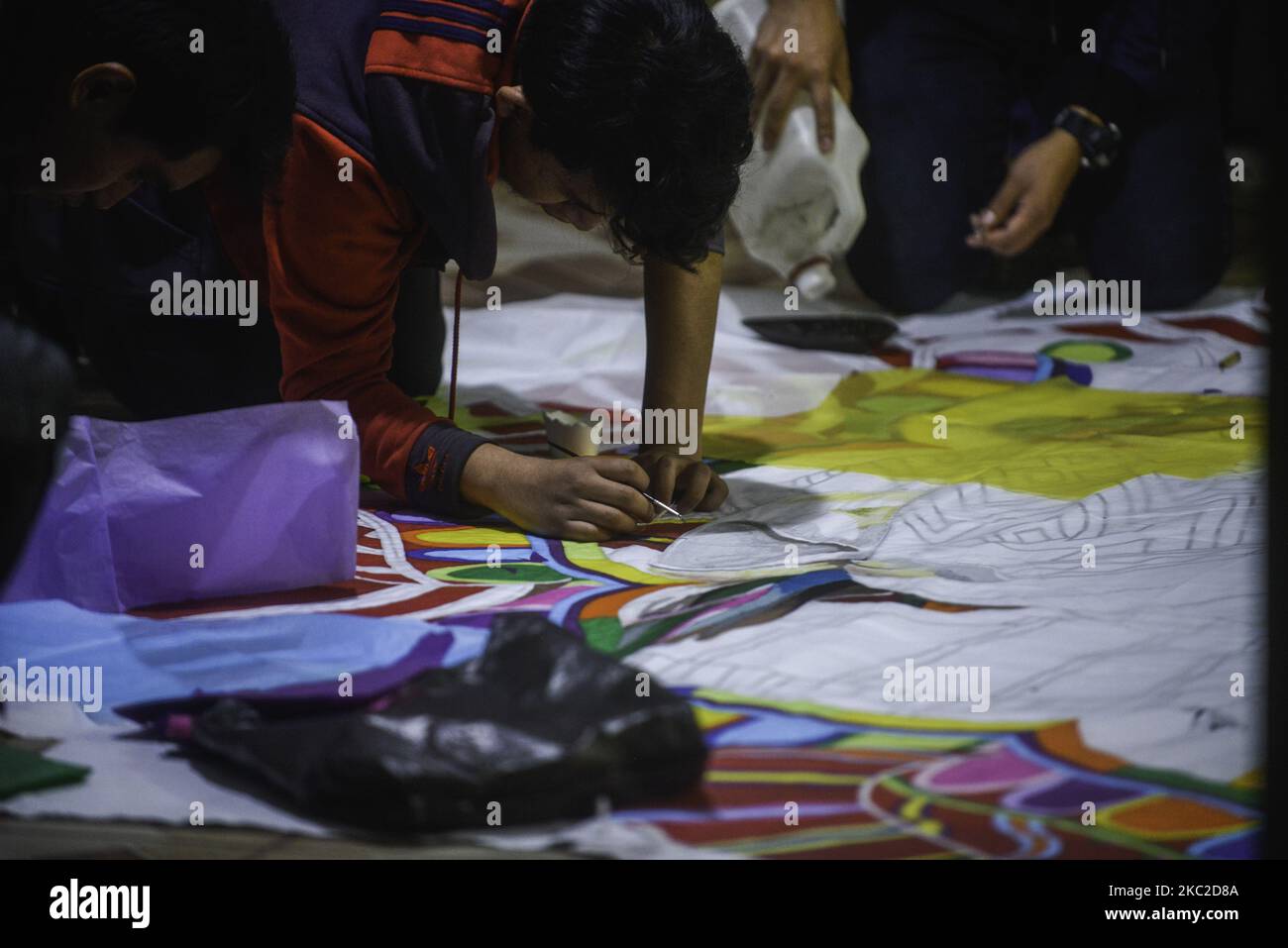 Fabrquer Faclement Un Cerf-volant Avec Du Paper - Humeurs Créatves