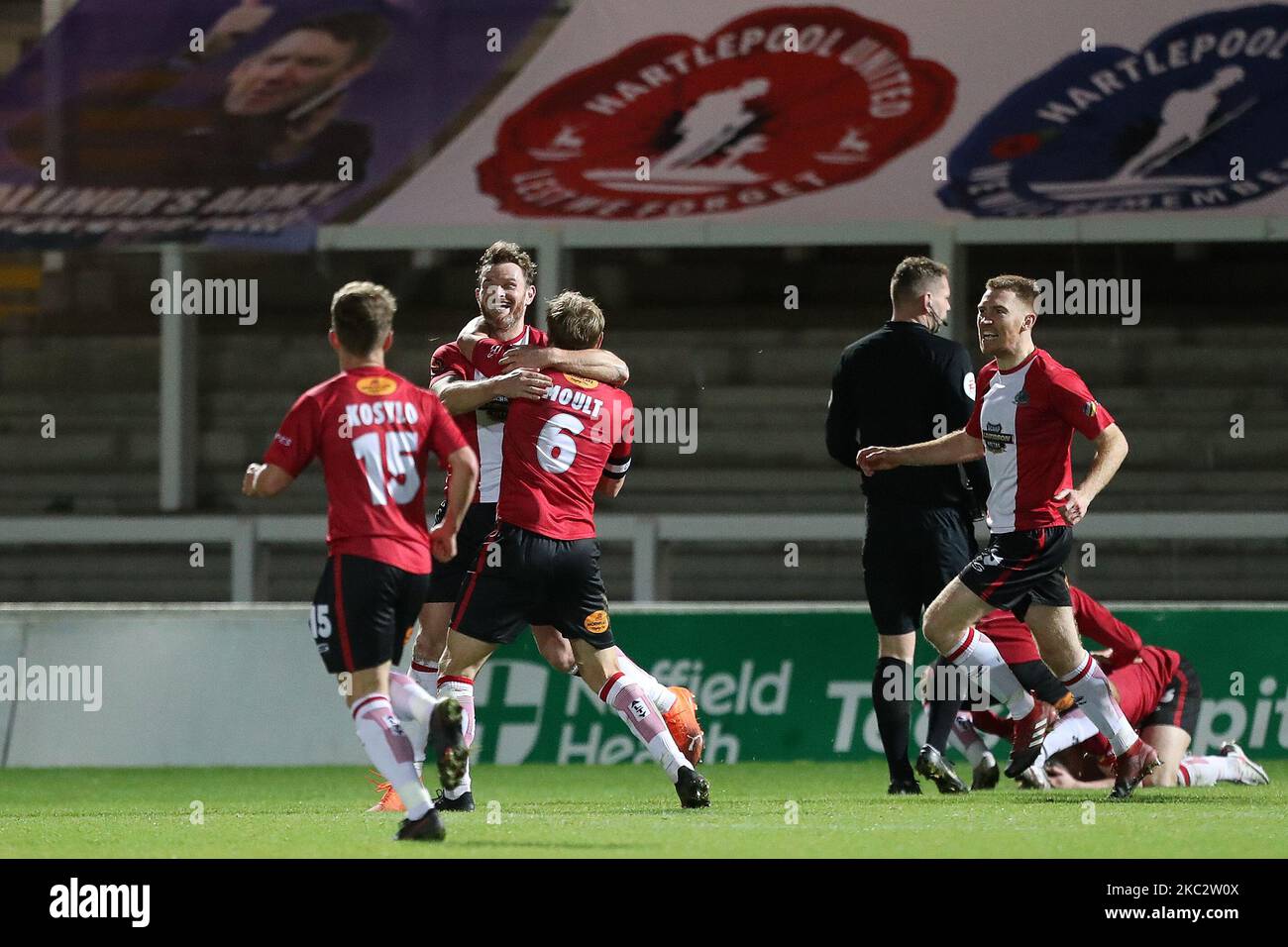 Ritchie Sutton d'Altrincham célèbre après avoir obtenu le score à 1-1 lors du match de la Vanarama National League entre Hartlepool United et Altrincham à Victoria Park, Hartlepool, le mardi 27th octobre 2020. (Photo de Mark Fletcher/MI News/NurPhoto) Banque D'Images