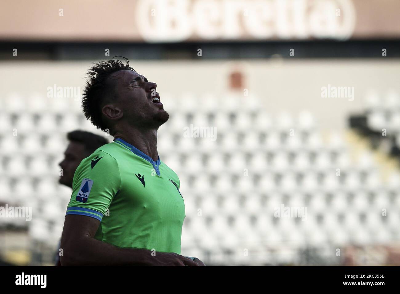 Le défenseur Lazio Patric (4) montre une déjection lors de la série Un match de football n.6 TURIN - LAZIO sur 01 novembre 2020 au Stadio Olimpico Grande Turin à Turin, Piémont, Italie. (Photo de Matteo Bottanelli/NurPhoto) Banque D'Images