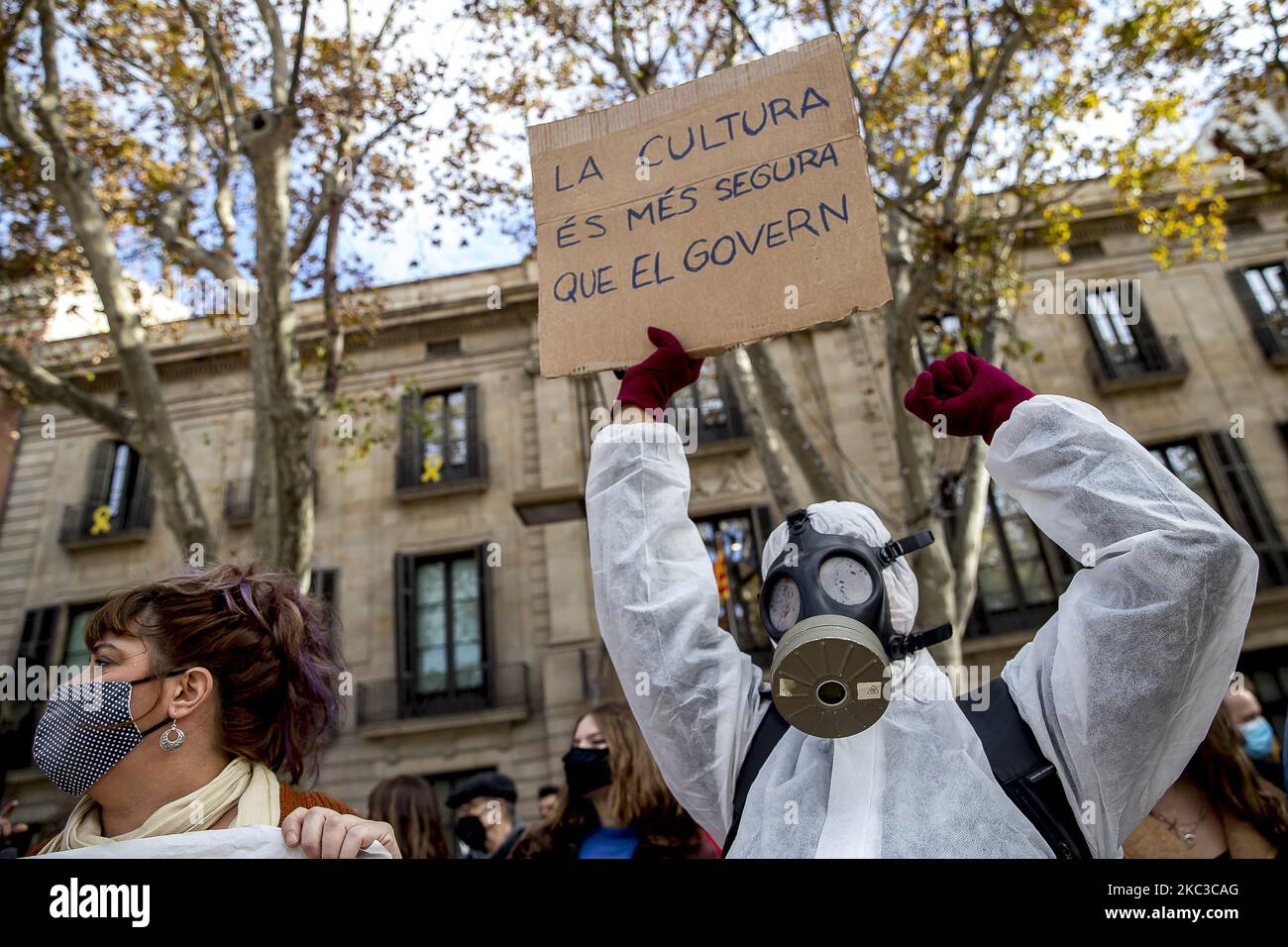 Démonstration de professionnels de la culture contre les mesures restrictives dans le domaine de la pandémie du Covid-19 / coronavirus à Barcelone, Catalogne, Espagne, 5 novembre 2020. (Photo par Albert Llop/NurPhoto) Banque D'Images