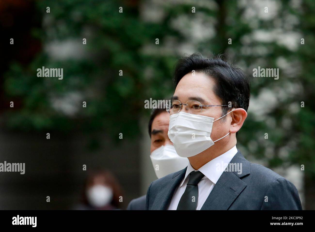 Jay Y. Lee (Jae-Yong Lee), vice-président de Samsung Electronics, arrive à la haute Cour de Séoul pour un procès sur 09 novembre 2020 à Séoul, en Corée du Sud. Jay Y. Lee a nié à plusieurs reprises toutes ses accusations, mais il est possible de retourner en prison s'il est reconnu coupable. (Photo de Chris Jung/NurPhoto) Banque D'Images