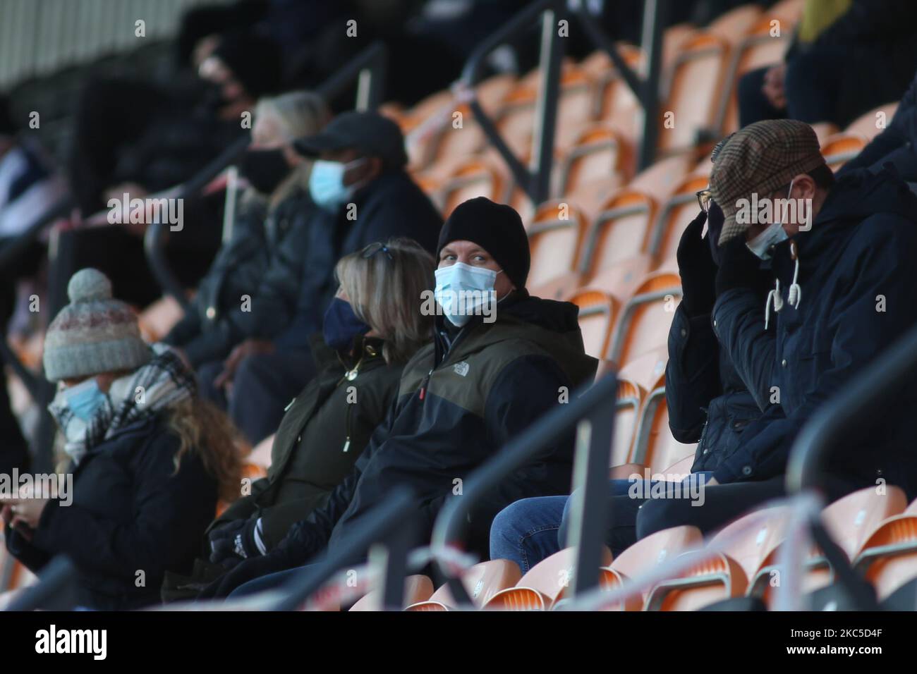 Les fans de Tottenham Hotspur se tournent vers la Super League féminine 2020-21 entre Tottenham Hotspur et le Brighton FC au Hive. (Photo de Federico Guerra Moran/NurPhoto) Banque D'Images