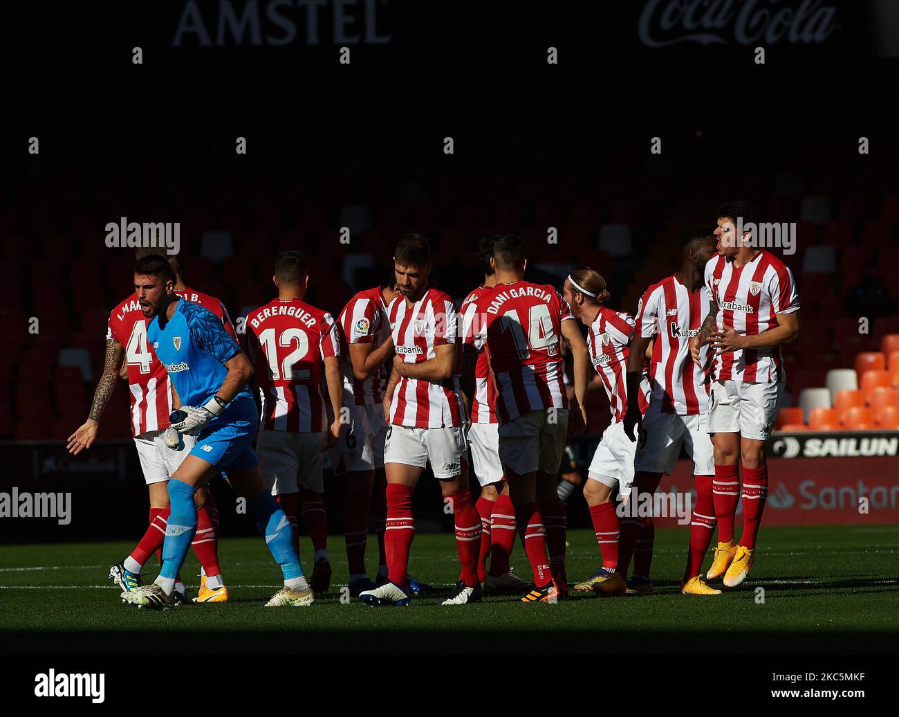 Les joueurs de club d'athlétisme pendant la Liga Santander Mach entre Valence et Atlhletic Club à Estadio de Mestalla le 12 décembre 2020 à Valence, Espagne (photo de Maria Jose Segovia/NurPhoto) Banque D'Images