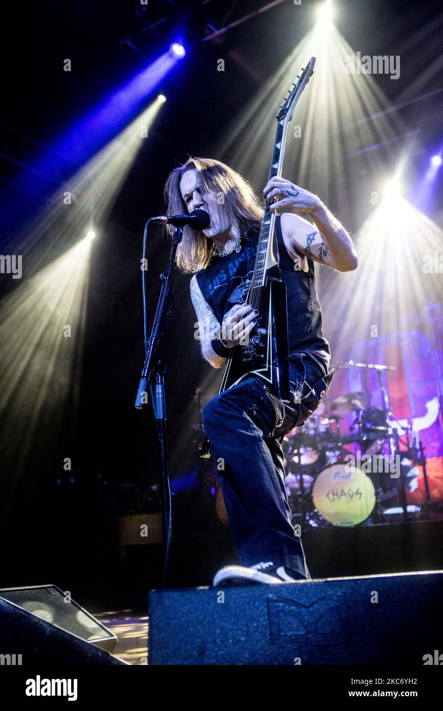 (Photo du fichier) Alexi Laiho, chanteur et guitariste du groupe Children of Bodom, se présentant en direct à Milan, en Italie, le 24 novembre 2015. Alexi Laiho, préhomme des enfants du Bodom, est décédé à l'âge de 41 ans sur 04 janvier 2021 (photo de Mairo Cinquetti/NurPhoto) Banque D'Images